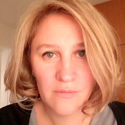 IrinaCazacu2's profile picture. 