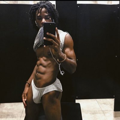 Shablizzzy's profile picture. Overqualified and highly motivated ✨