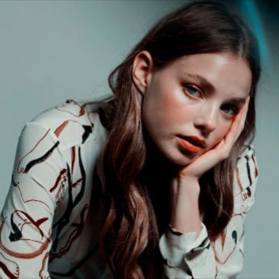 ⠀⠀ ∫ Anчα Lehnsherr Bαrteαux dαughter of Mαbιelle αnd Erιk Lehnsherr. ╱ mutαnt