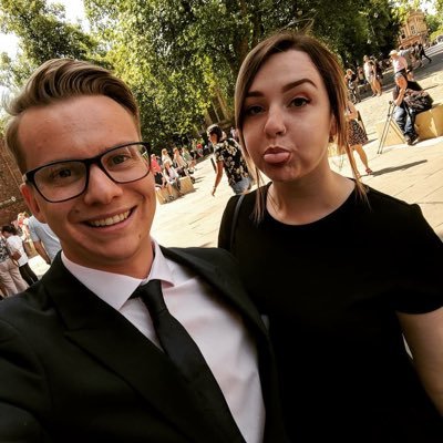 SamuelJWool's profile picture. Look at that subtle off-white coloring. The tasteful thickness of it. Oh my god. It even has a watermark