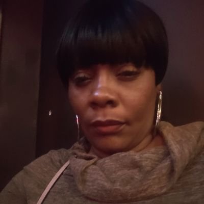 tj4476's profile picture. 