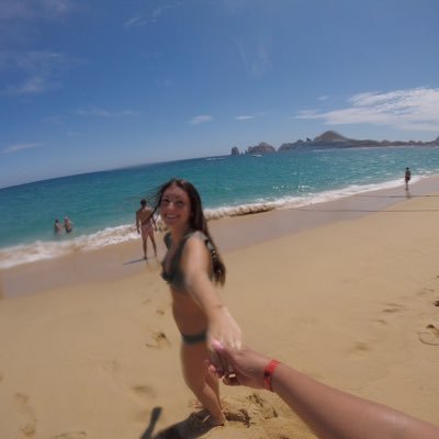 _nicolehaas's profile picture. University of Iowa || MHA ‘21 🌻