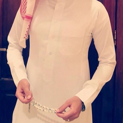 ‏لو جينا للصراحه الكل يهمه الشكل والمكانة والفلوس محد يدور روحك الا ملك الموت.