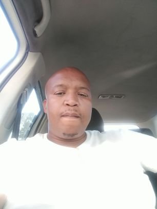 MokokaMolokai's profile picture. 