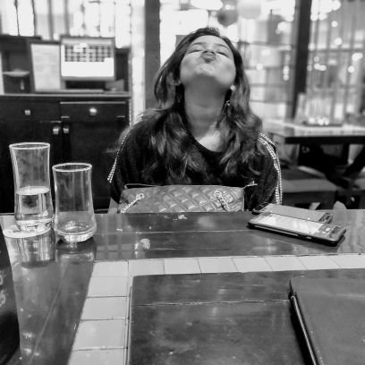 riddhide3's profile picture. Beauty .. With brain ND humor