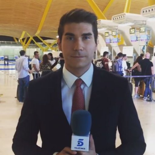 Periodista. (Informativos T5, Onda Vasca, Punto Radio Euskadi, Bizkaia Tv)