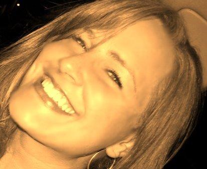 kelleylb's profile picture. She/her