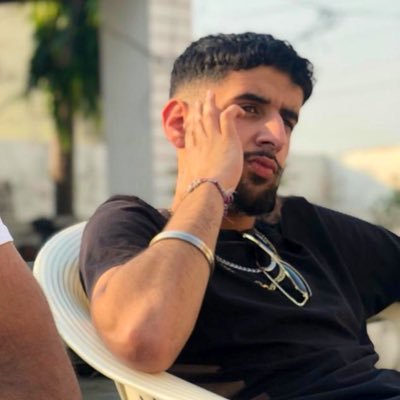 steventhandi98's profile picture. ☬