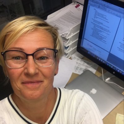 Microbiome researcher at Karolinska Institutet in Stockholm with focus on women’s health, artist, yogini & groover