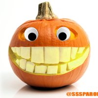 🌊Giggles, The Orange Pumpkin 😂(@GigglesResists) 's Twitter Profile Photo