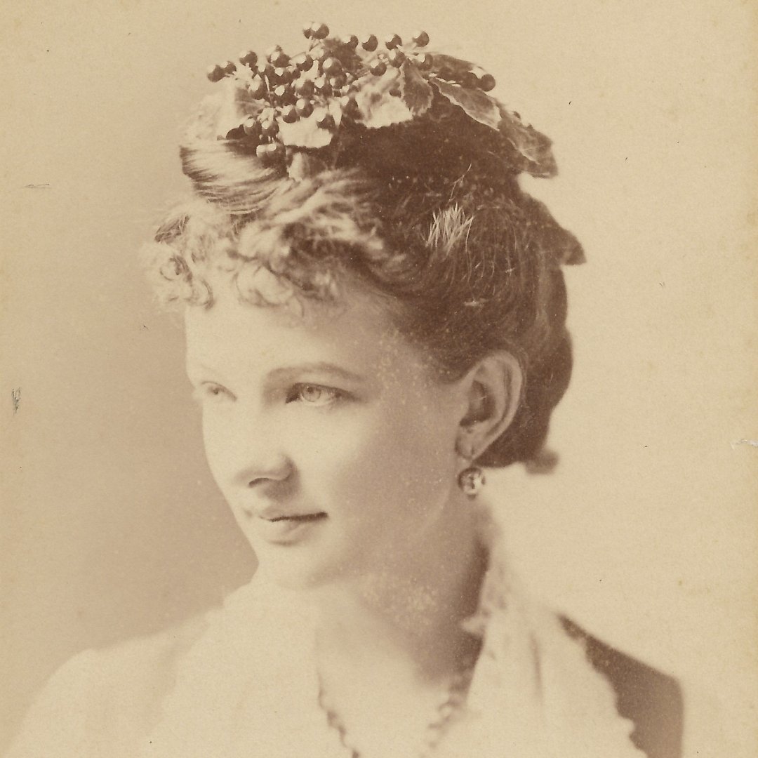 A graduate thesis exhibition at CSUF, displaying the life and professional career of late nineteenth century prima donna Emma Abbott. 🎼 CSUF MH424!