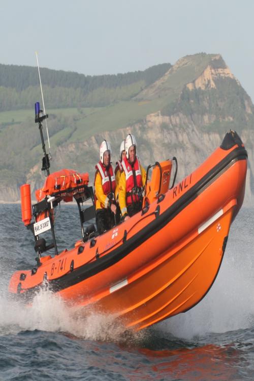 Official Lyme Regis Lifeboat Week Updates - direct from The Cobb