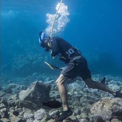Search & Recovery Ring Finder Service. Specializing in underwater recovery. Over 1,300 items recovered, worth over $1 million. Love Making Smiles Happen;-)