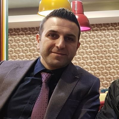 ozcancelik1907's profile picture. Hayata dair, gelişime, cesarete, yükselmeye hevesli