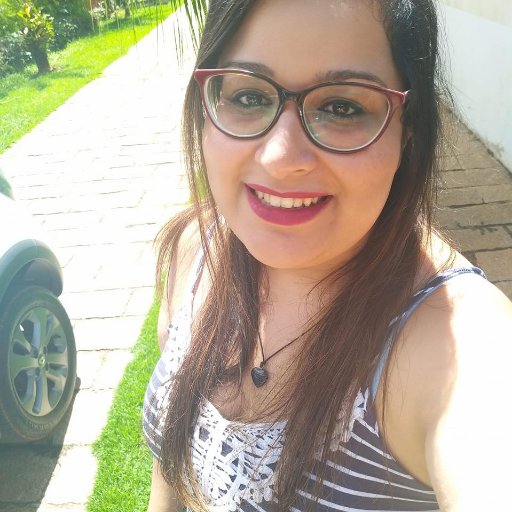 maiara_ortiz's profile picture. A ovelha colorida da família. Satanáries. Psicolouca de alma e coração. Umbandista. Caianinha do Mestre Gabriel.