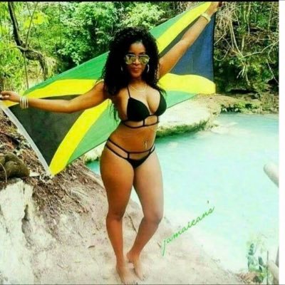 VacationsReel's profile picture. We provide local intelligence and logistics for travelers looking for authentic vacation experience