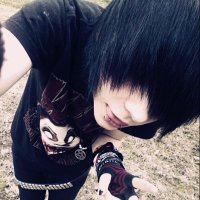 XxPOSERxX (@xxscenekweenxx) 's Twitter Profile Photo