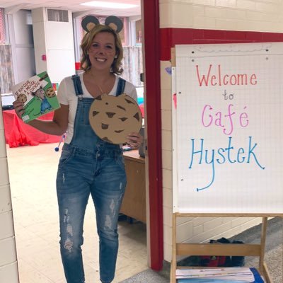Elementary teacher for the LKDSB, Literacy enthusiast, Pinterest addict, Victor Lauriston Lion 🦁