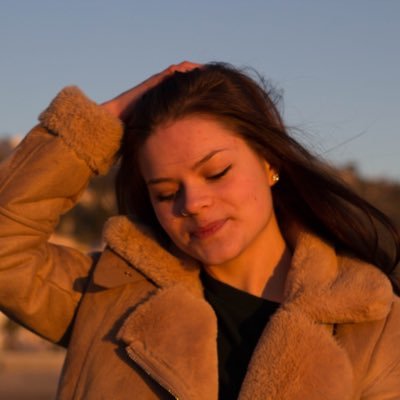 MayaAnterska's profile picture. To be or not to be, that is the question. Δ