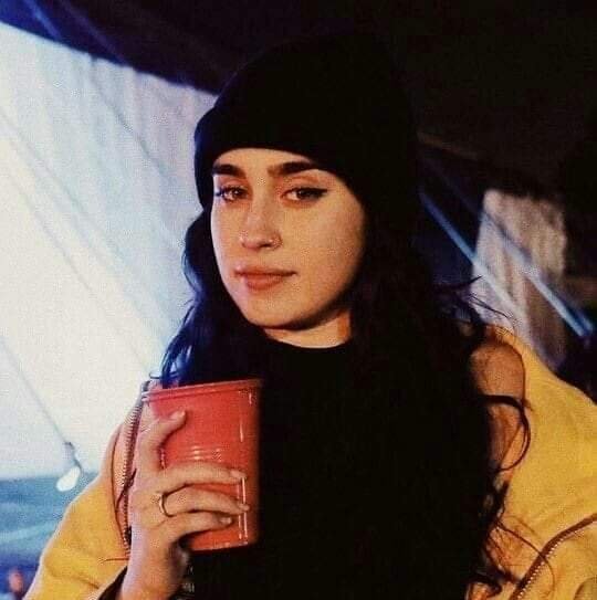 Seufelps's profile picture. Amo música pop e games ❤