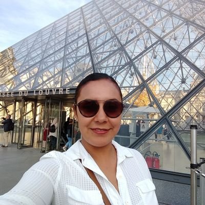 nan_ayala's profile picture. 