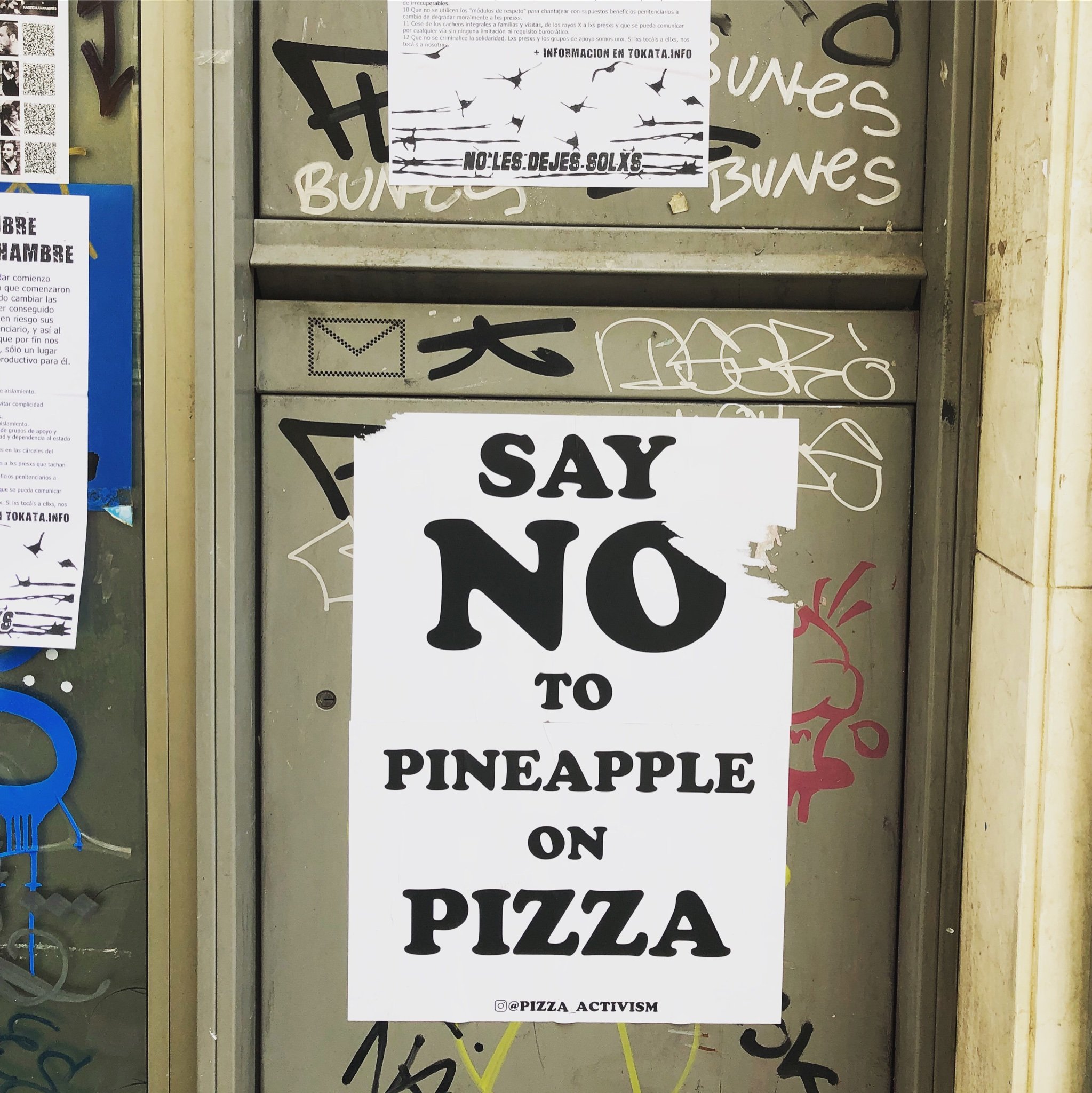 maria_gispert's profile picture. “Engullimos de un sorbo la mentira que nos adula, y bebemos gota a gota la verdad que nos adula” 
Denis Diderot 
 “Mi voto siempre es prestado”