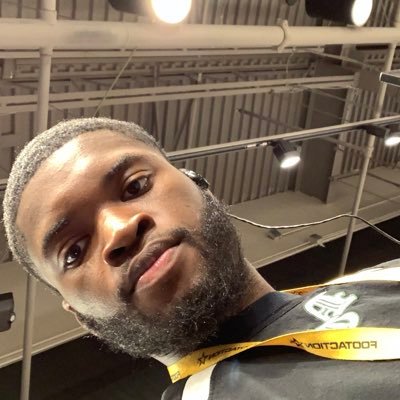 You cant let praise or criticism get to you. Its a weakness to get caught up in either one. -Jparker #GodWllin' #Wesleycollege #YoungOG #TheWorldisYours 🌎🐰