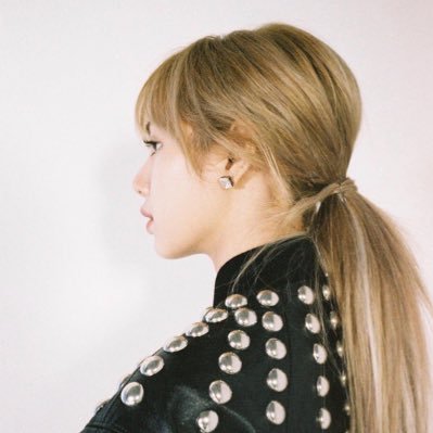 chick_sunny_an's profile picture. 