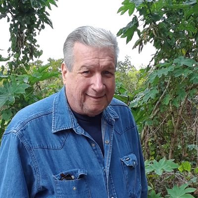Former USAF Security Police Supervisor. Supporter of the 2nd Amendment and Proud Patriot Life Member of the NRA.