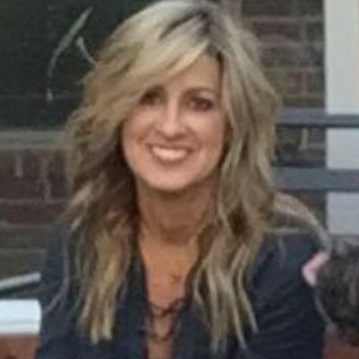 Tracy’s wife, mother of 2 + 2 fur babies 💖💖🐶🐶, Hog fan🐗