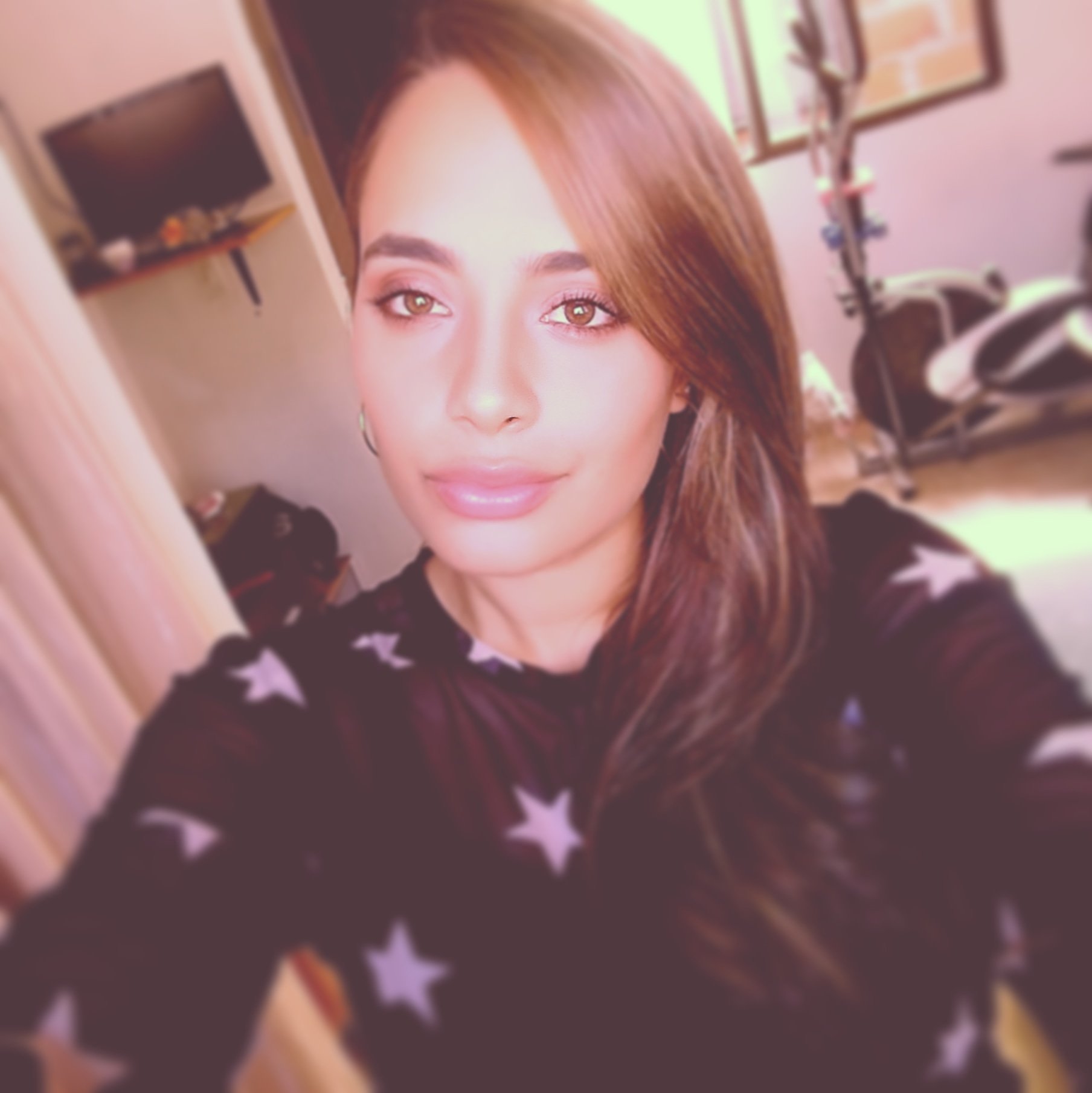 CaroGonz92's profile picture. Ingeniera 📡
Soñadora y entusiasta 😀
No pain, no gain 💪✌️🏋️