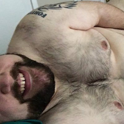 Naughty bi bear/BHM content creator 🩷💜💙🐻📸📹 Witty wordplay wonk 😏📖📚 Sci-fi nerd🪐🖖🤓 Proud Canadian, eh! 🇨🇦🏳️🌈 ⚠️NSFW🔞 https://t.co/wtLR32Eclq