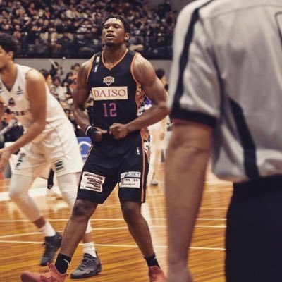 Professional 🇯🇵🇮🇱🇨🇭🇩🇪. Matthew 6:33 Humble Beginnings University Of The Pacific Alum.. 👁🗨IG:e_thompson32