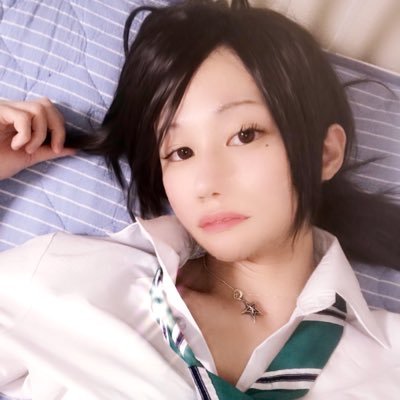 身長162体重43kg 仕事しながらエッチのためにLIBEも出勤しています。動画は激しく動くため加工はしてません。あと動画なのに他の人が喋れないのはなぜ?声が男だから