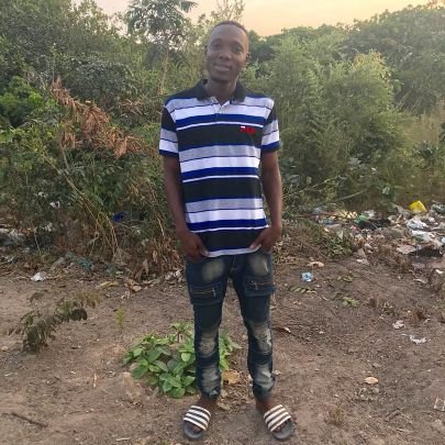 AlieuKonteh4's profile picture. I am Christian, and I love everybody.