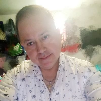 me encanta la vida, soy super especial, para quien quiera compartir su amistad conmigo, aqui estoy, a tus ordenes, me encanta viajar