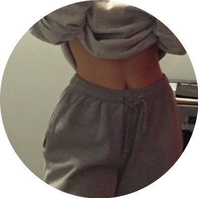 hleylita's profile picture. diablesse attention les cœurs