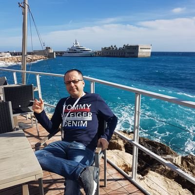 Culé ante todo y sevillista de adopción.Antimadridista por convicción.Siempre presente en mi mente mi Extremadura natal.