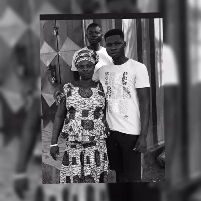 Born with Greatness✊🏽 GhanaBoy🇬🇭 Rap Addict🎤 Passionate about Music🎧🎼