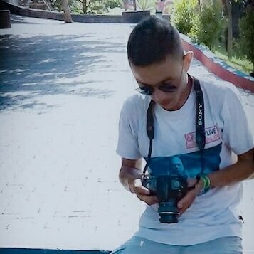 DENNIE31300902's profile picture. 