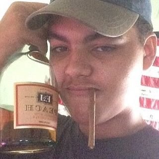 Gustavo86431083's profile picture. Eu mato quem eu não gosto eu disperdicei o que eu não quero eu destruo o que eu odeio