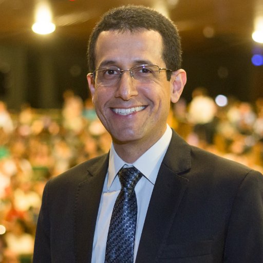 EdsonAF's profile picture. Celebrante de Casamentos e Mestre de Cerimônias. Formado em Jornalismo, Relações Públicas e Pós em Marketing Político. Radialista desde 1996.