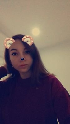 ElenaNi10's profile picture. 