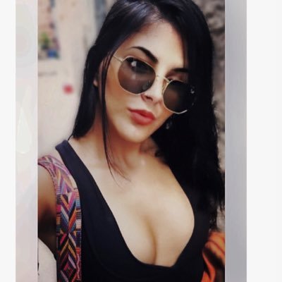Aqui só existe o bem, se você me deseja o mal eu te desejo amor! ♡
Snap thaysalimma