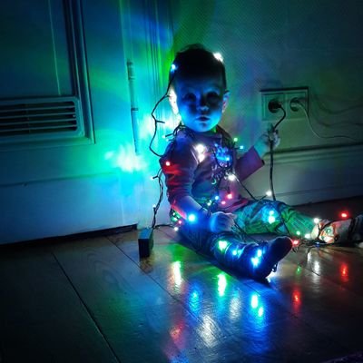 TomiNikolla's profile picture. Das Mädchen auf dem Bild ist meine Tochter. I like lots of stuff. I am a C++ programmer, and every now and then I squeeze in time for Physics and ML.