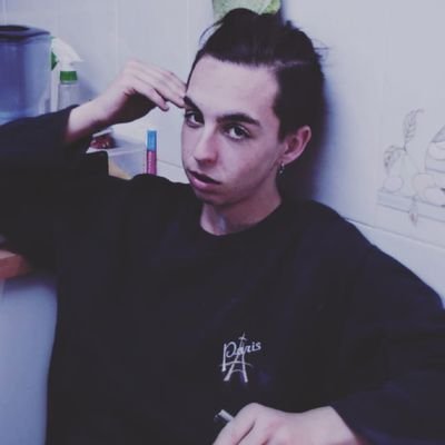 xdpoza's profile picture. Y kien no?