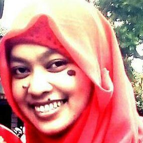 Indrayani_Mallo's profile picture. ...mendidih, menafsirkanmu ...