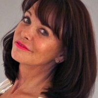 Linda Stephenson - @ThinkPosture Twitter Profile Photo