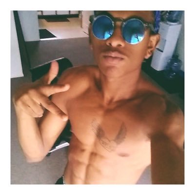 Rapper makes
Music need a record deal and love all fans and supporters who support me and upcoming next hottest artist 💙💯♿️💯