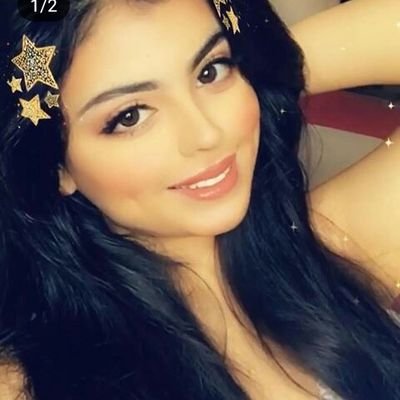 6xtGpbsc8dGbppM's profile picture. ‏قالو يابنيه حطي التاج قلت العفو الذيابيه  مايحتاج 🎶